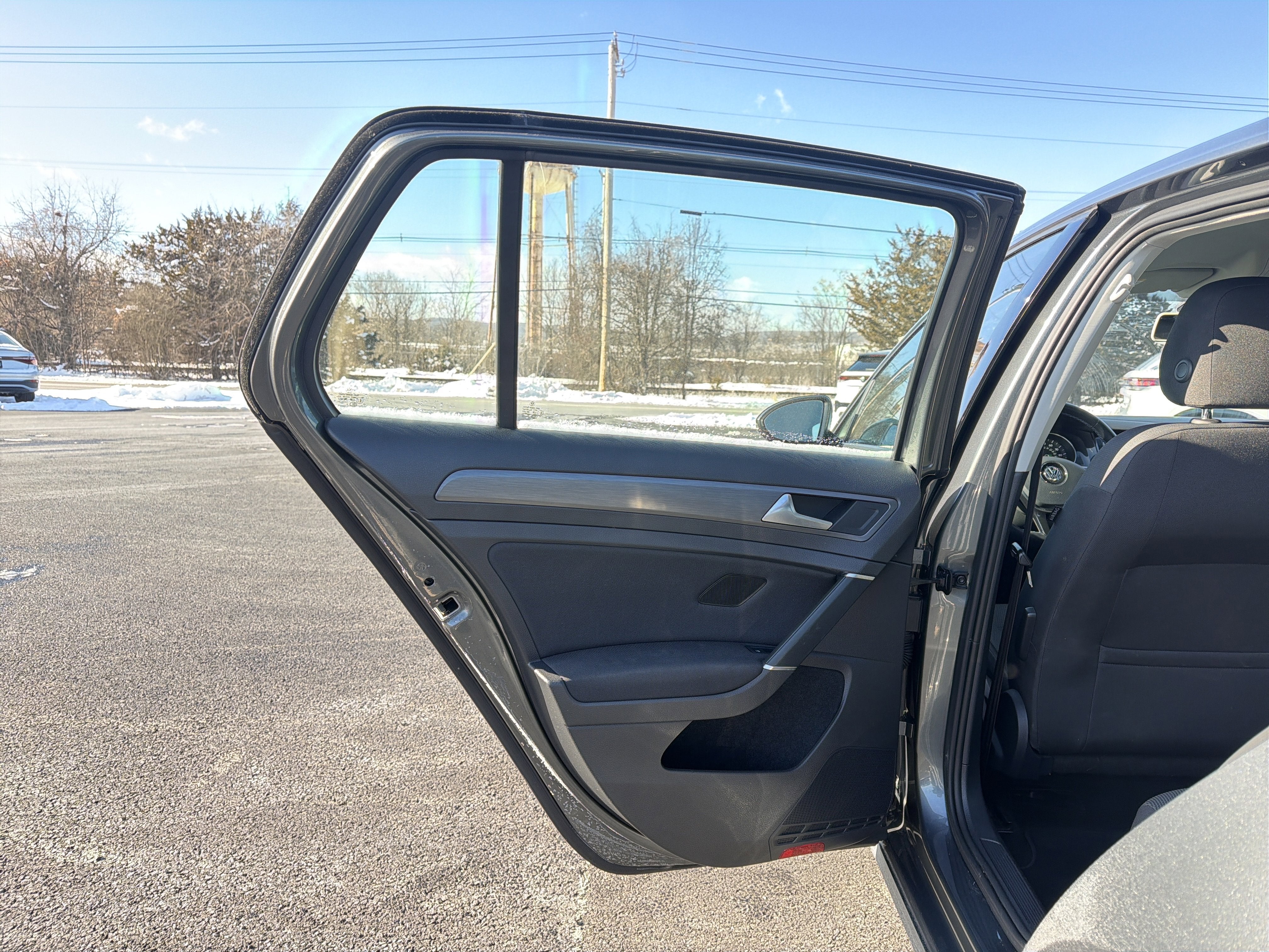 2019 Volkswagen e-Golf SE