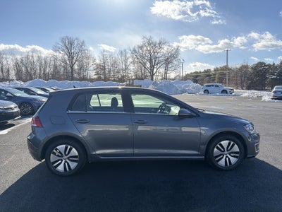 2019 Volkswagen e-Golf SE