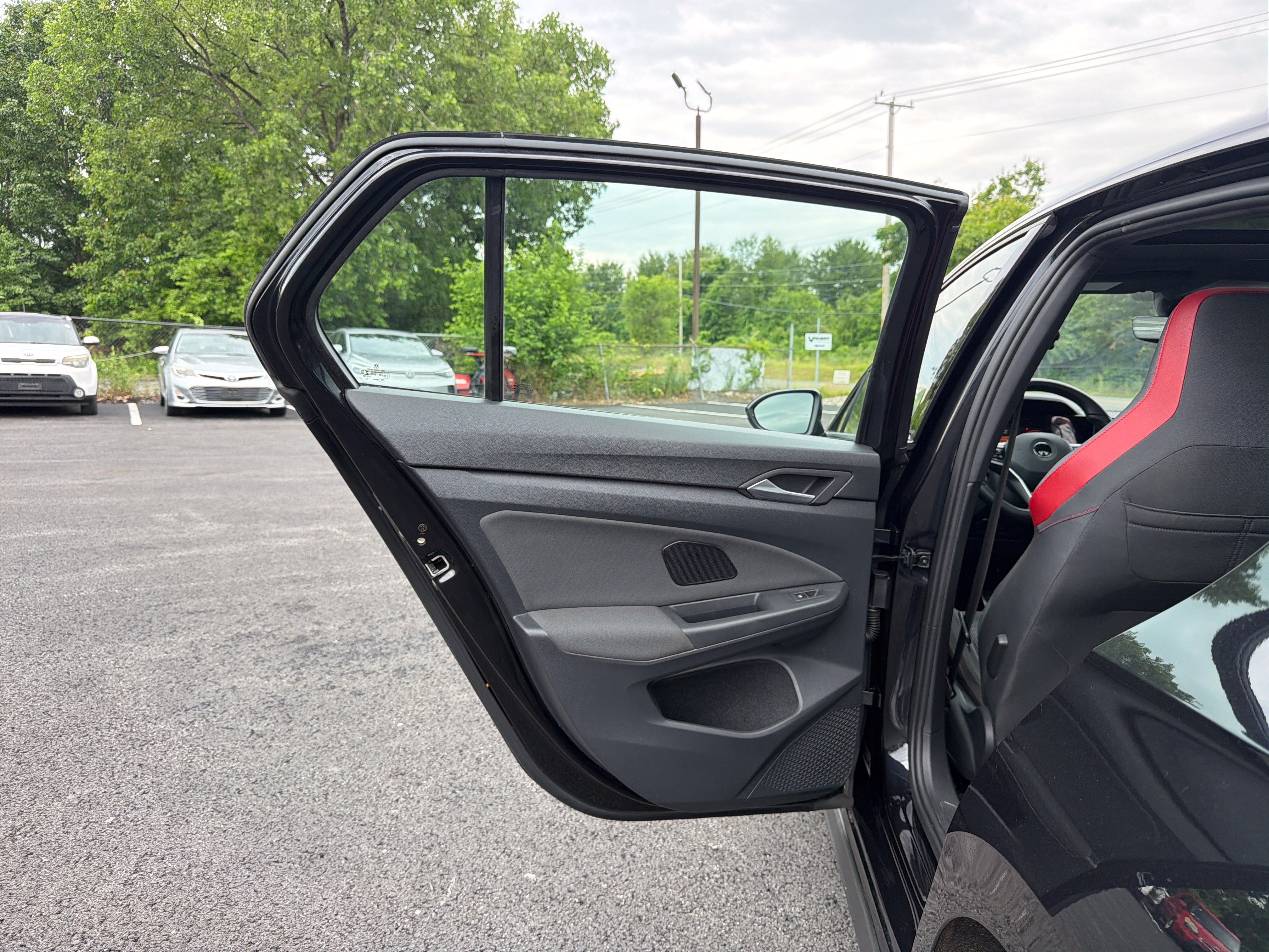 2022 Volkswagen Golf GTI 2.0T SE