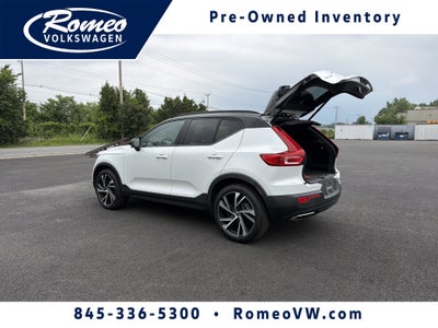 2020 Volvo XC40 R-Design