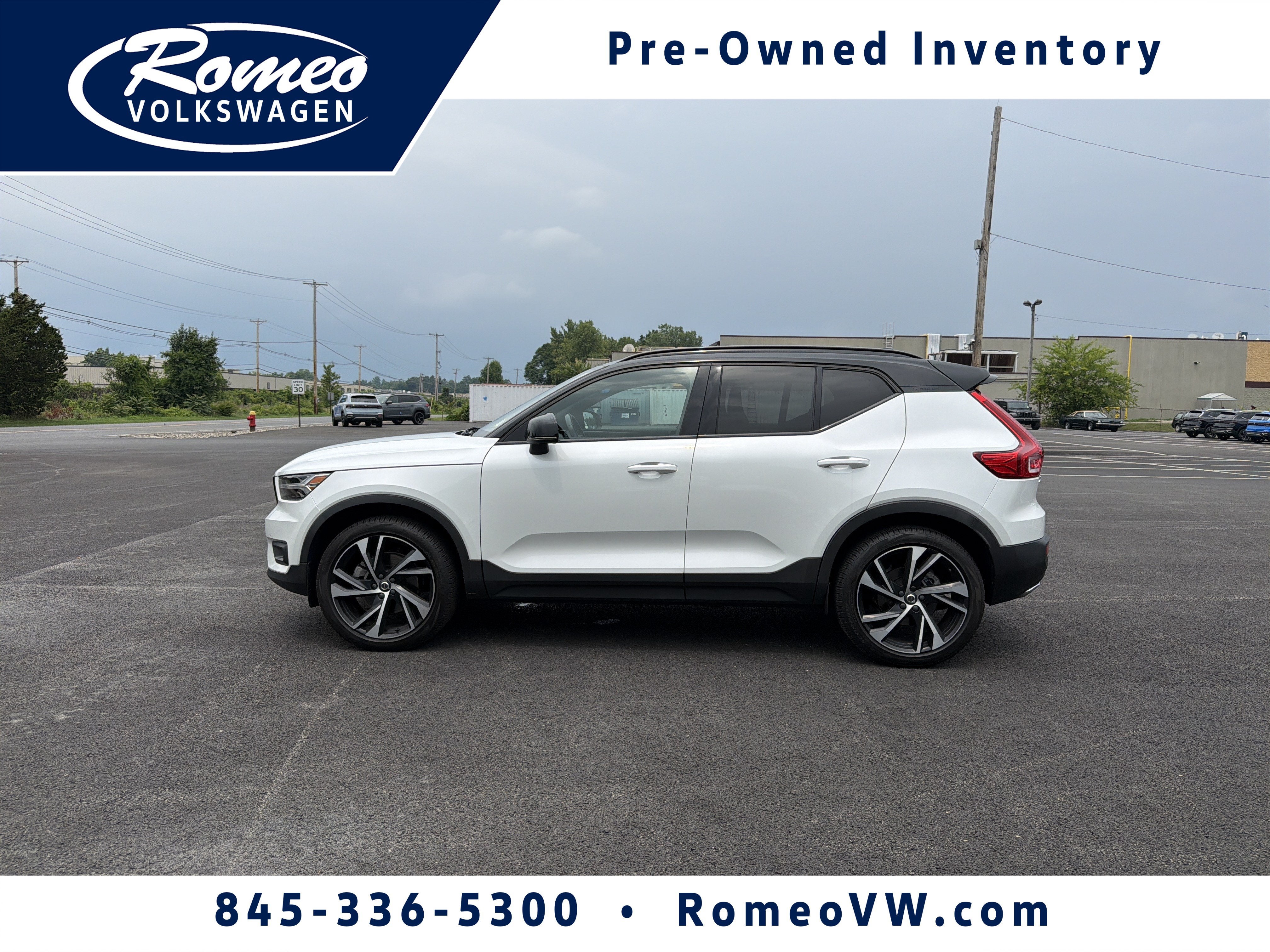 2020 Volvo XC40 R-Design