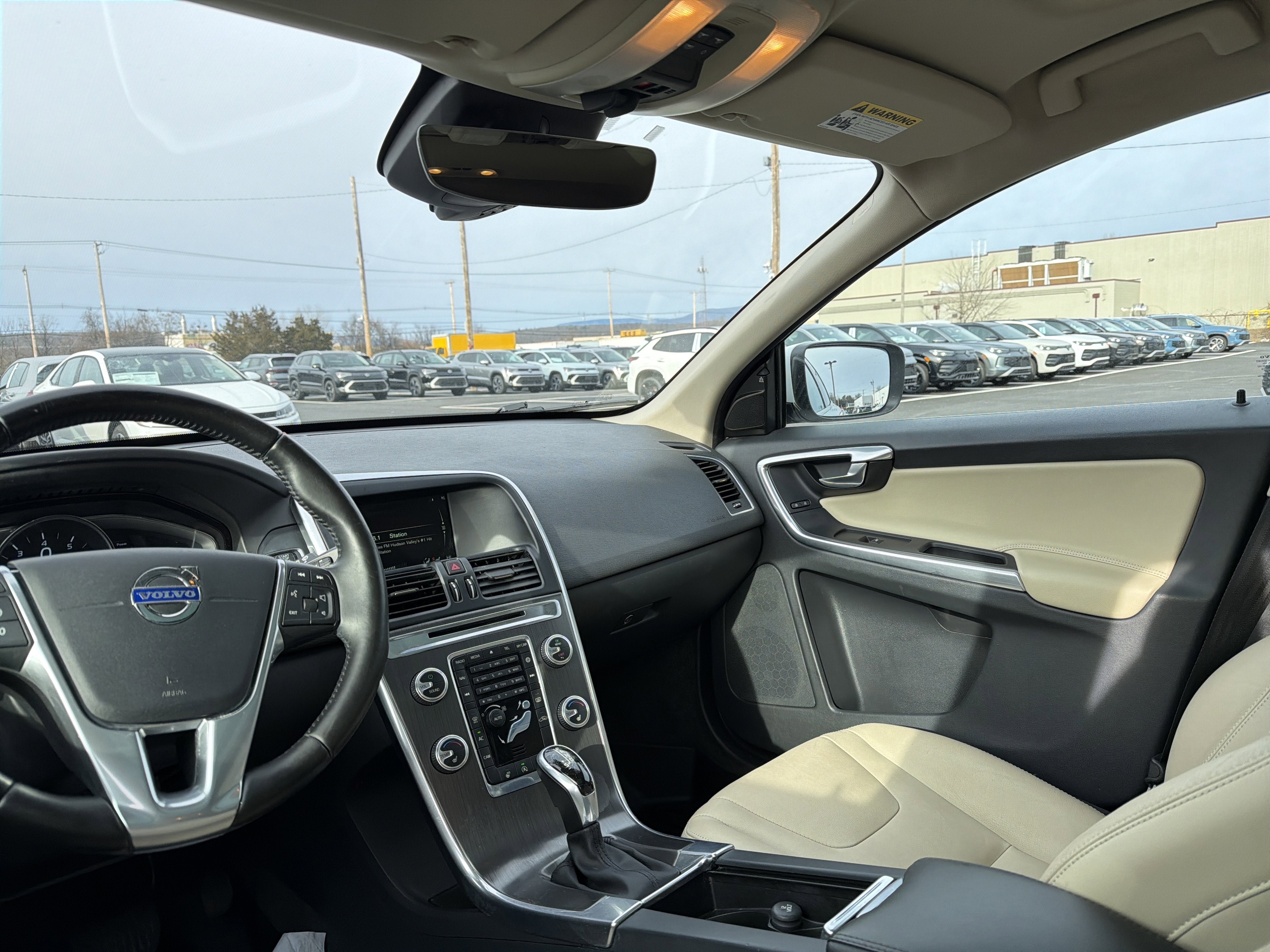 2016 Volvo XC60 T6 Drive-E