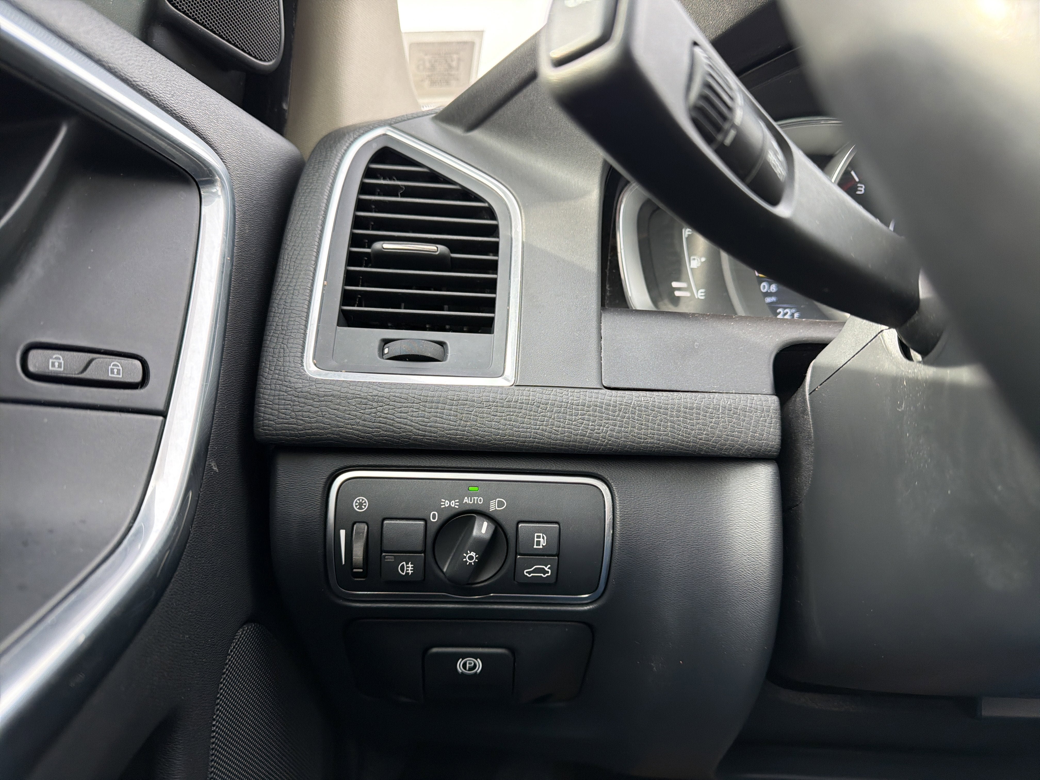 2016 Volvo XC60 T6 Drive-E