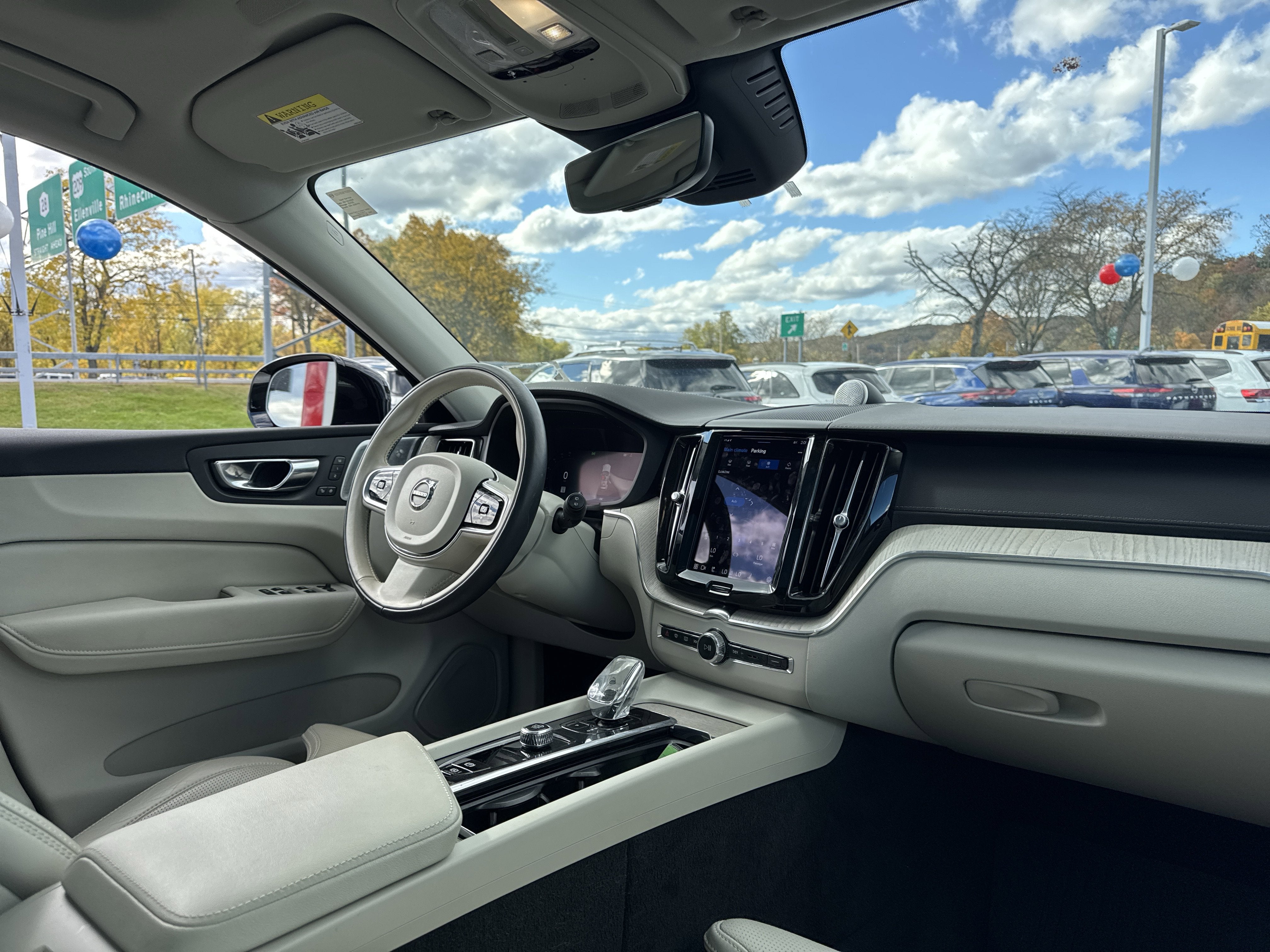 2023 Volvo XC60 Recharge Plug-In Hybrid Ultimate