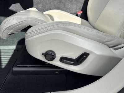 2023 Volvo XC60 Recharge Plug-In Hybrid Ultimate