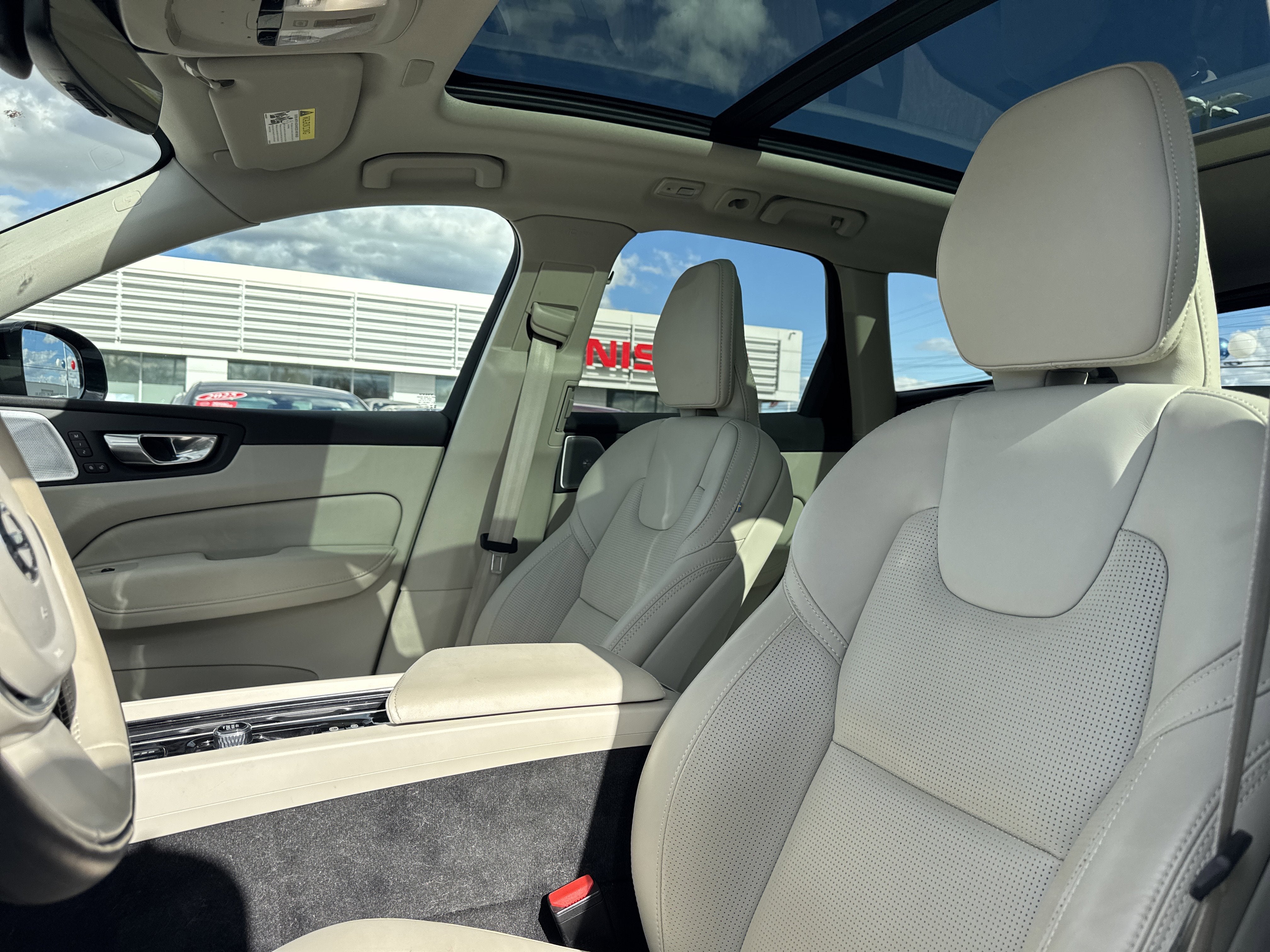 2023 Volvo XC60 Recharge Plug-In Hybrid Ultimate