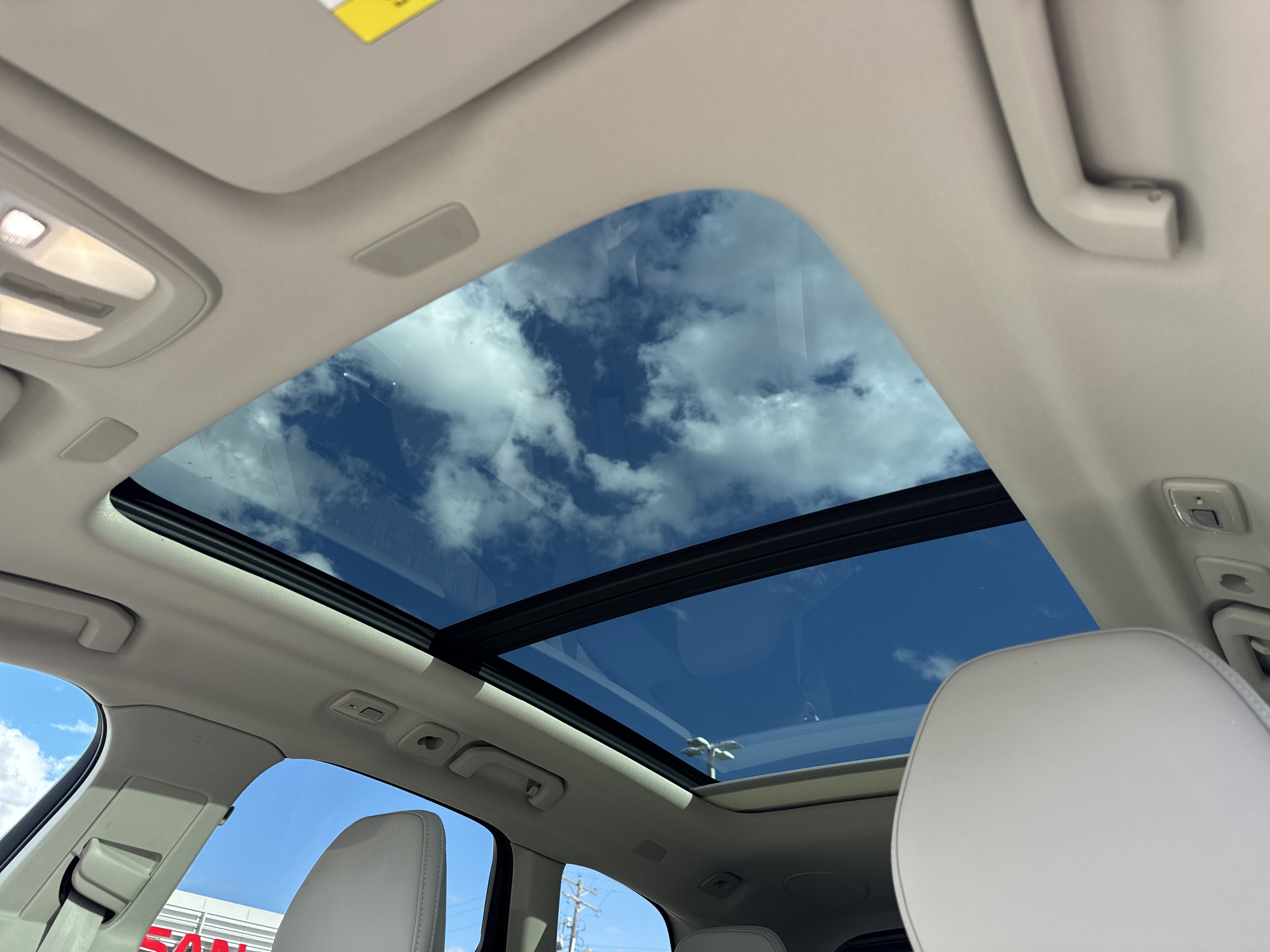 2023 Volvo XC60 Recharge Plug-In Hybrid Ultimate