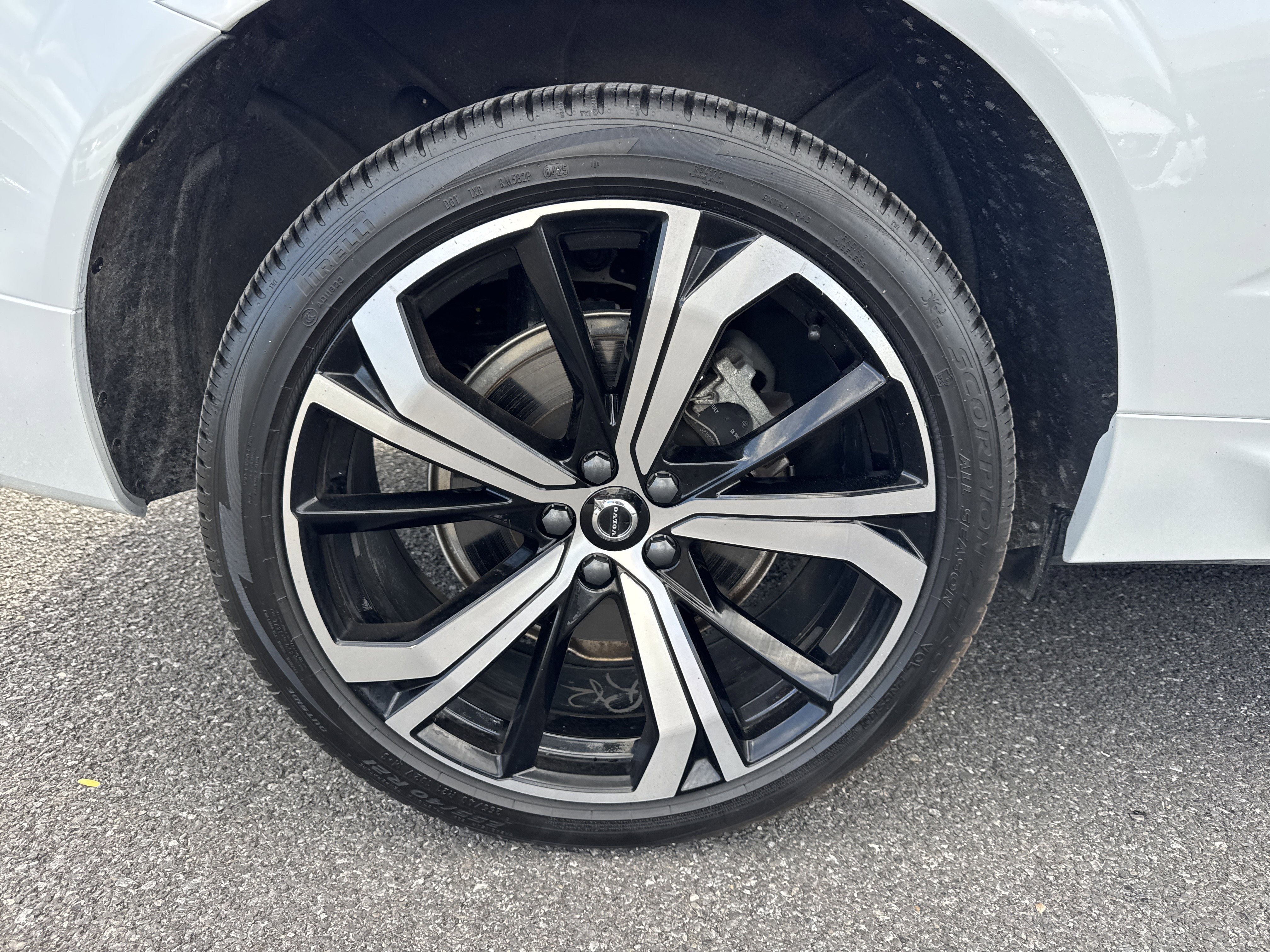 2023 Volvo XC60 Recharge Plug-In Hybrid Ultimate